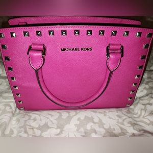 MICHAEL KORS TZ SELMA STUD Medium Satchel-  Excellent Condition!FINAL DROP!